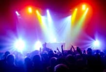 NYC Concerts Shows March | Nikki Glaser, John Oliver & Seth Meyers ++ NYC Concerts Shows March