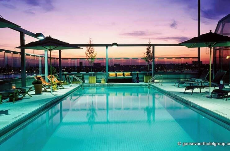 New York City Hotels with Pools
